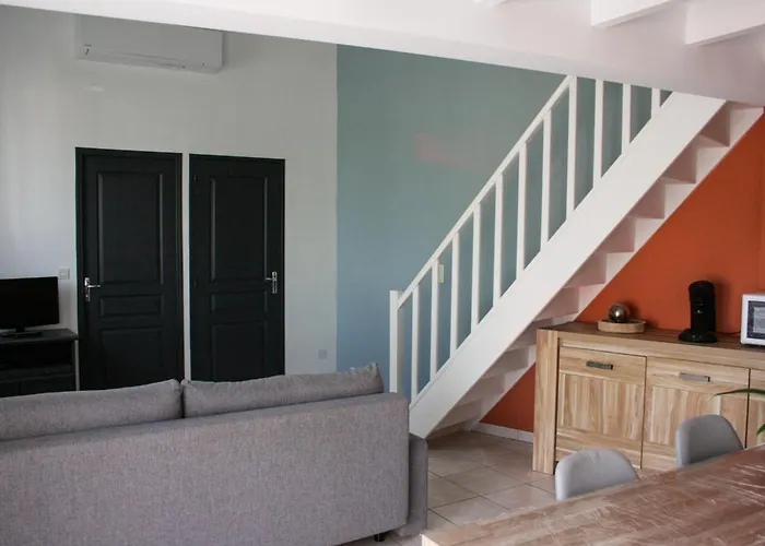 Appartamento De Catherine Saint-Christophe-des-Bardes